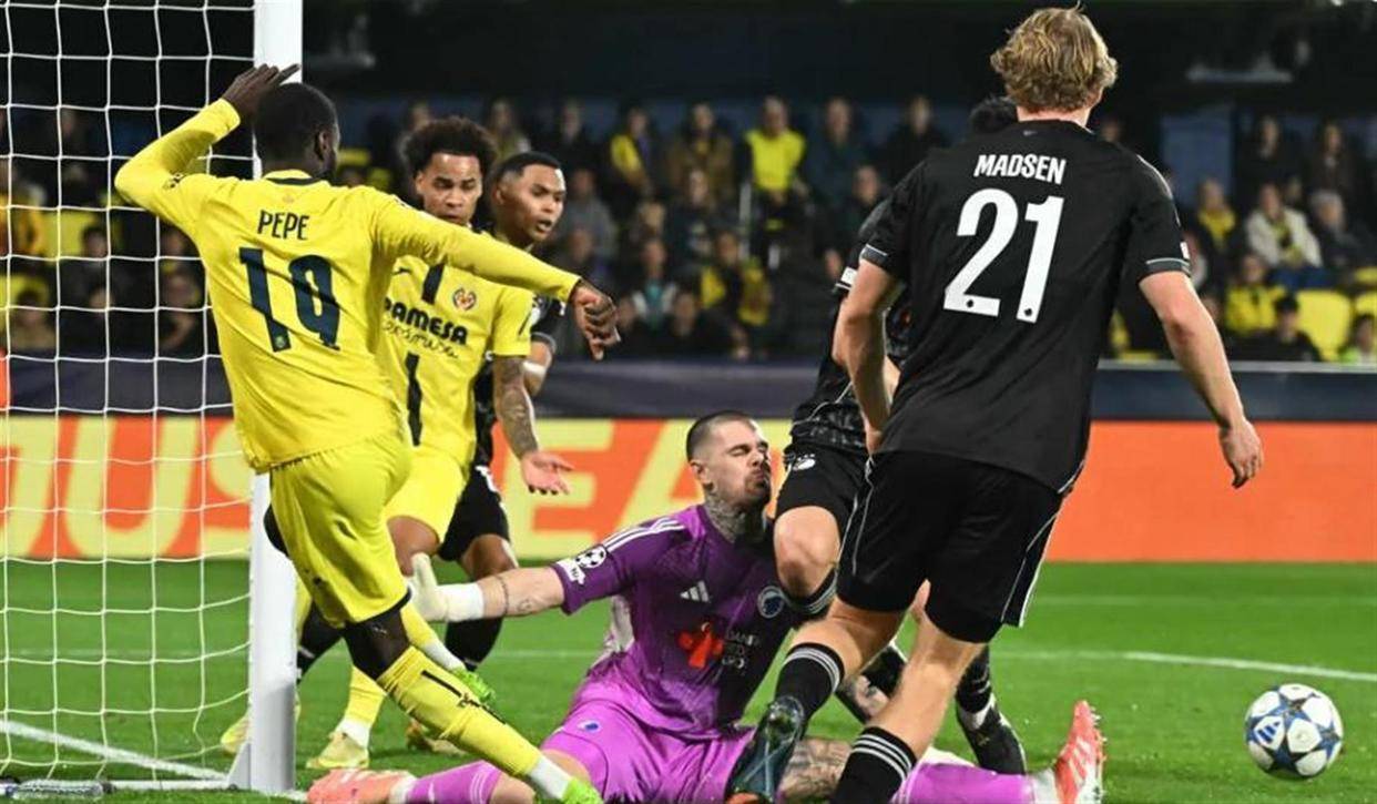 金年会-包含清晨阿贾克斯备战葡超，刷新队史纪录细节曝光，话题不断，控场能力受关注的词条